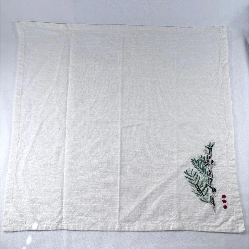 Vintage Alpine Embroidered Greenery and Berries Cotton 18